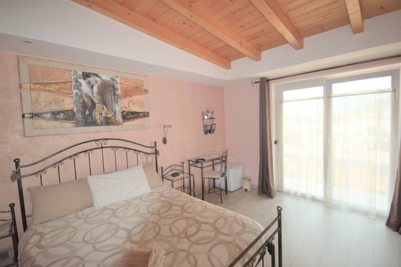 B&B La Vecchia Tipografia - Lago D'Idro Ponte Caffaro Exterior foto